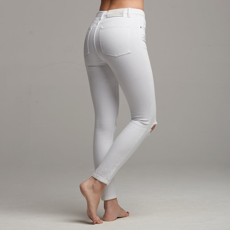 GIGI RIPPED WHITE JEANS - CT059